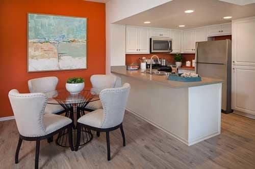 Photo - Aliso Town Center Apartment Homes