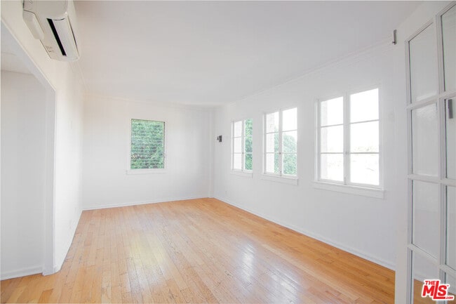 Photo - 1201 N Crescent Heights Blvd Unit 407