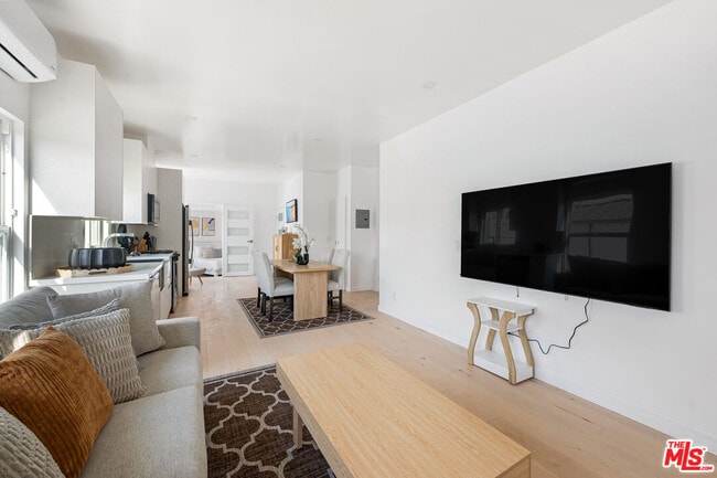 Photo - 117 W Channel Rd Unit 115