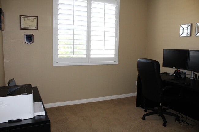 Photo - Beautiful 4 Bed 2.5 Ba, Single Story Pool Home with RV/Boat Parking
