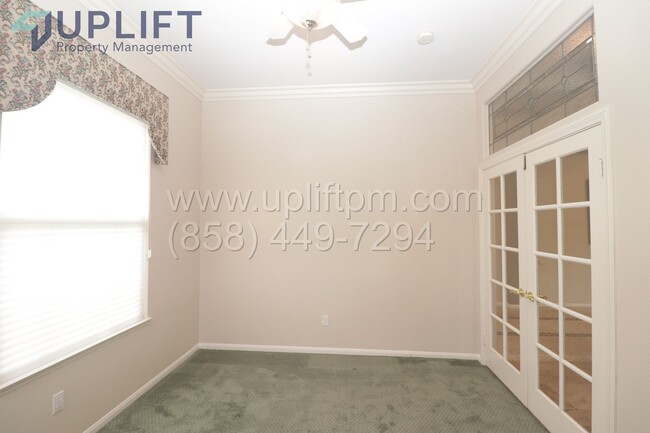 Photo - 4 bed 2.5 Bath On A Cula-De-Sac