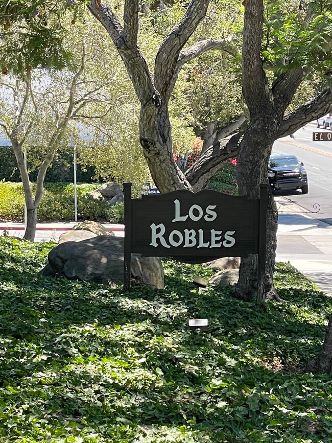 State Street Sign - Los Robles - Senior 55+ Apartments