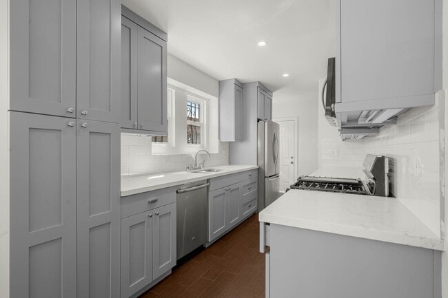 Photo - 315-317 N. Detroit St. Unit 315