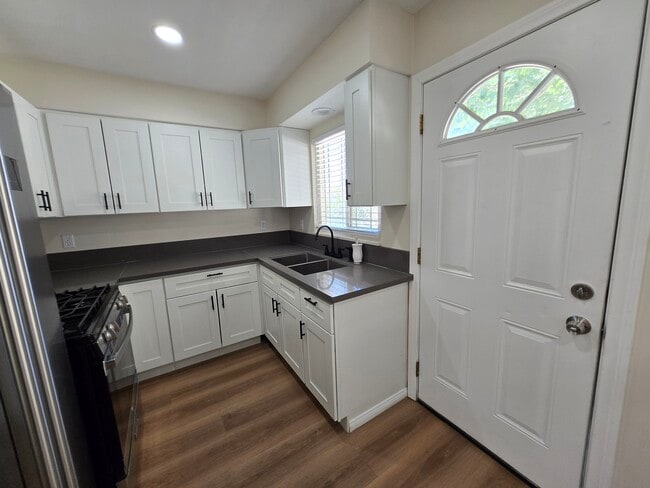 Photo - 16340 Villa Dr Unit 16340 Villa Drive