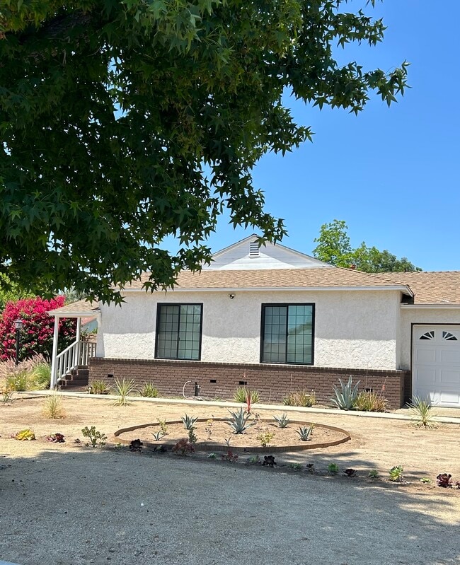 Photo - 15051 Germain St House