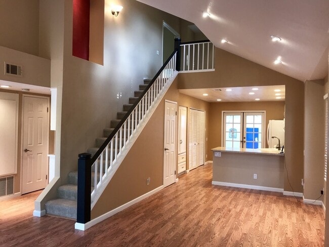 Building Photo - San Roque 3 Bedroom Townhouse - Available Late January Unit 7