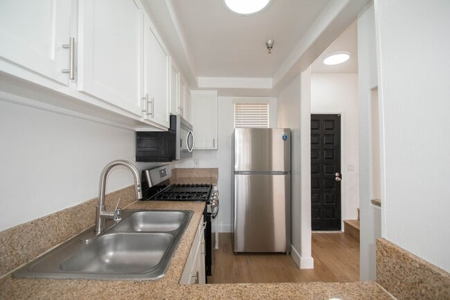 Photo - 425 N Alvarado St Unit 108