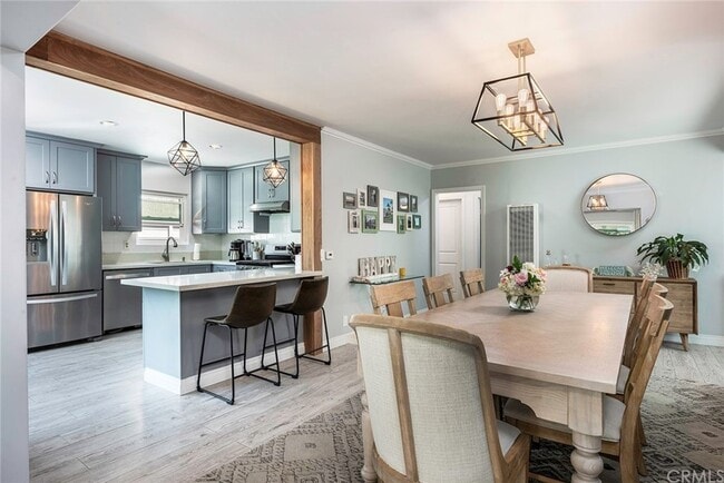 Photo - 5635 Pimenta Ave