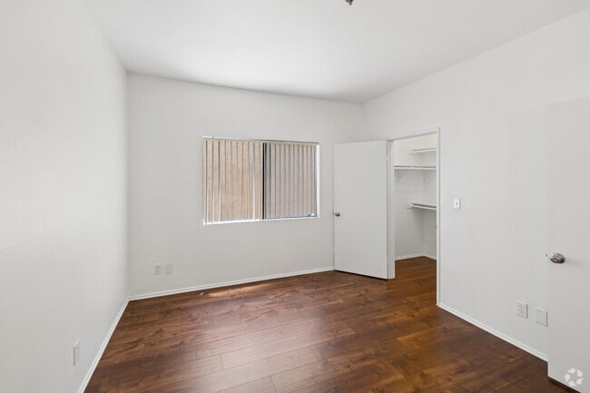 2BR, 2BA - 1,150SF - Primary Bedroom - Dicken's Court Apartments
