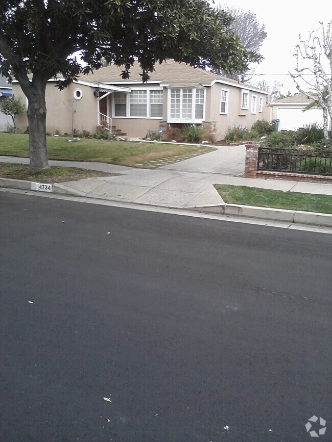 Building Photo - 4734 Allott Ave Rental