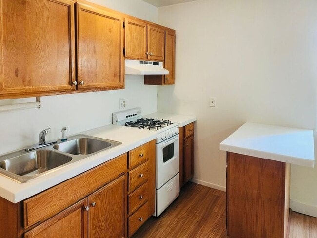 Photo - 362 Ralcam Pl