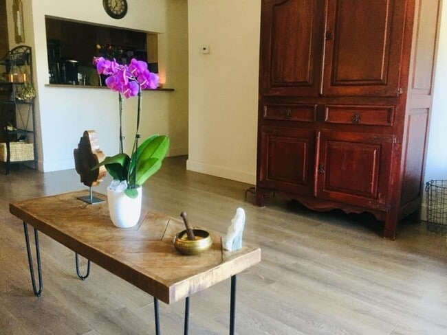 Photo - 5460 White Oak Ave Unit G108