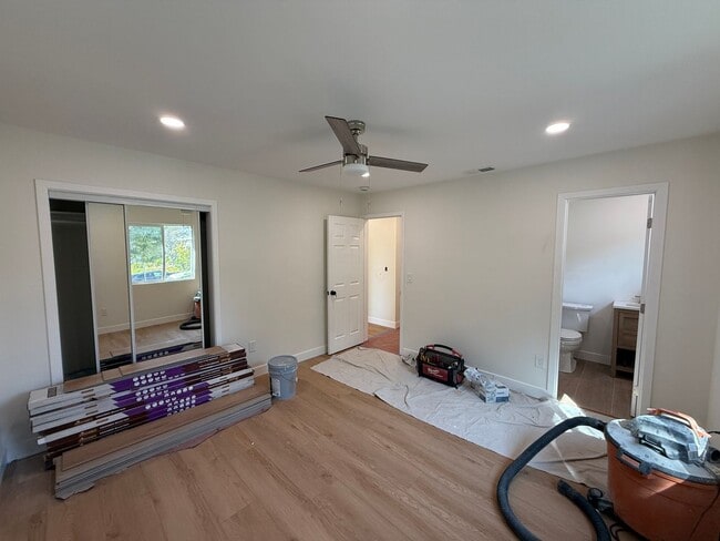 Photo - BRAND NEW REMODEL (2026) - Large 9 Bedroom House on Faber