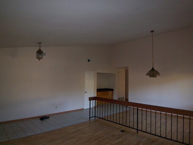 Photo - Charming 3Br/2Ba Single Story House W/3 Ca...