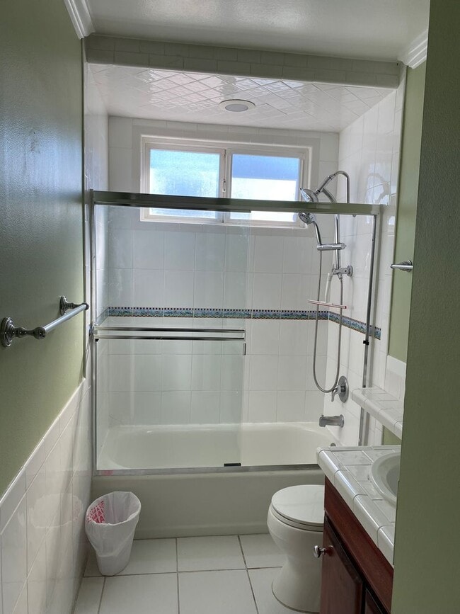 Photo - Singe House in Huntington Beach for Lease