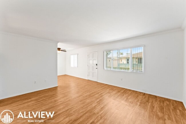Photo - 16661 Tunstall Ln Unit 4