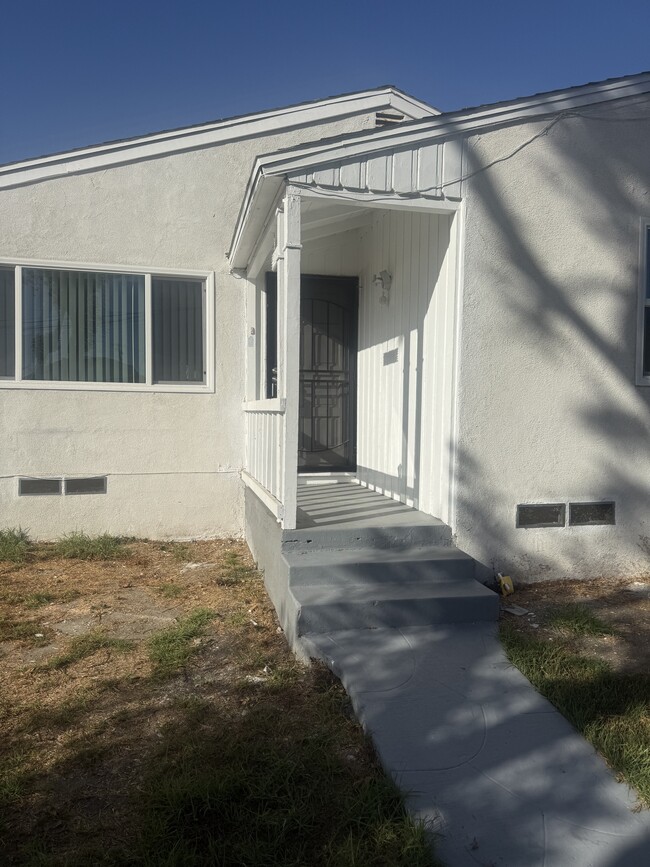 Photo - 1214 S Temple Ave Unit 2