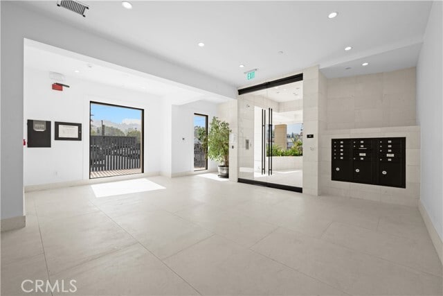 Photo - 4214 Fulton Ave Unit 202