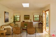 Photo - 655 Angelus Pl