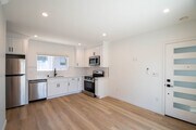 Photo - 4334 Mammoth Ave Unit 4336 1/2