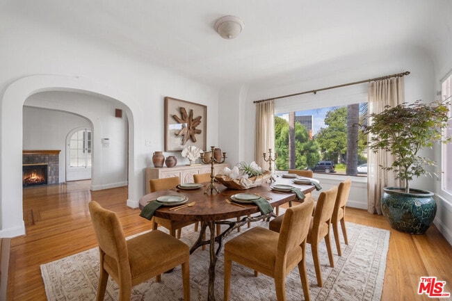 Photo - 439 S Beverwil Dr