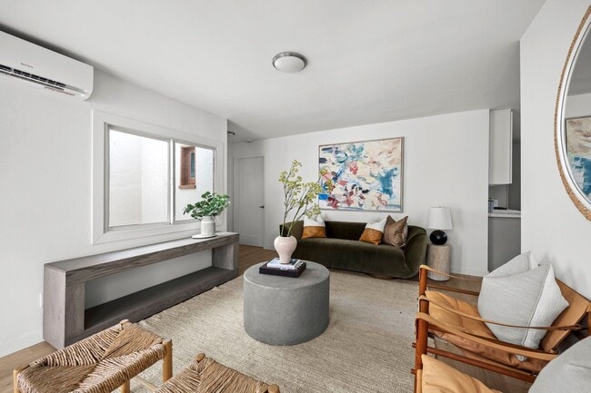 Photo - 1510 W 52nd St Unit 1510