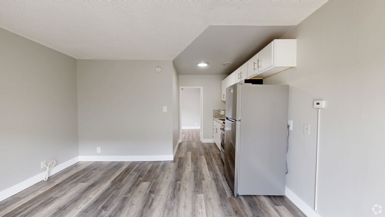 3D Tour - 4028 W. 137th Street