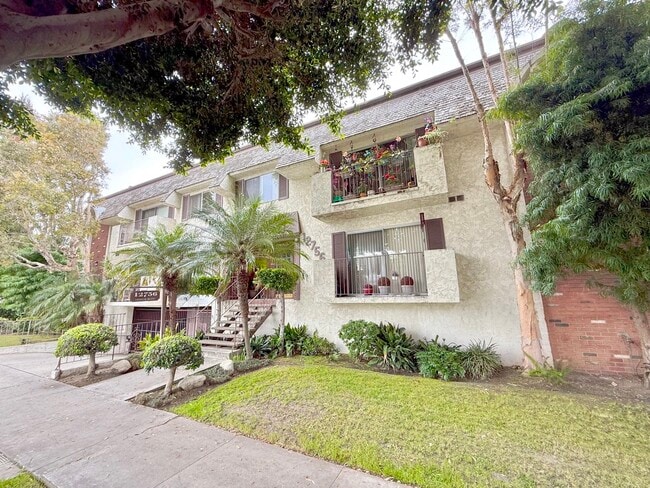 Photo - 12745 Venice Blvd Unit 201