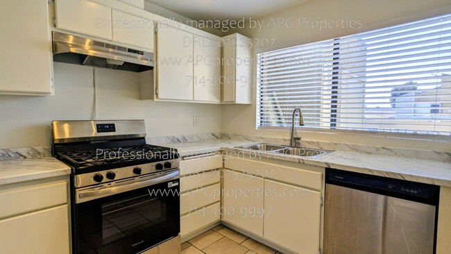 Photo - 5477 Twin Lakes Dr