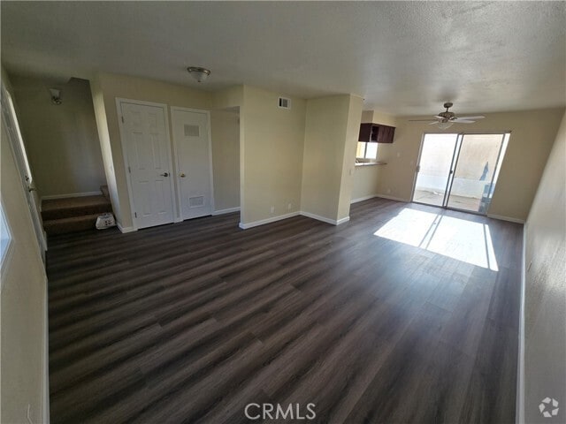 Building Photo - 367 N Eucalyptus Ave Rental