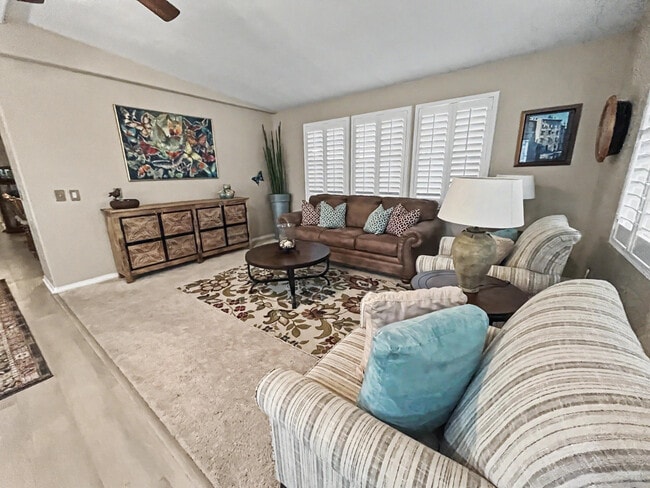 Photo - 39705 Manzanita Dr