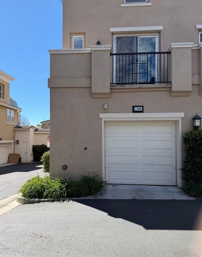 Photo - Luxury 2 Bedroom plus Den/Office in the heart of San Elijo Hills