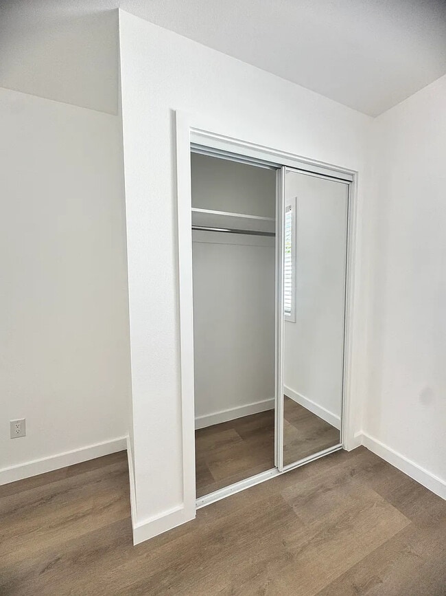 Photo - 1327 E Kingsley Ave