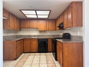 Photo - 108 W Maple St