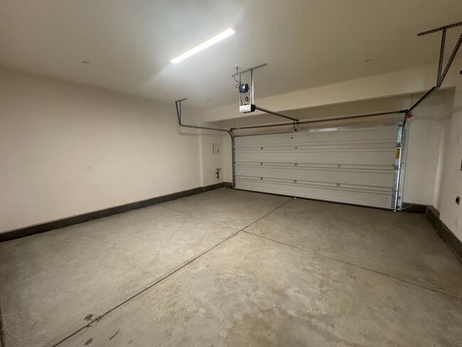 Photo - Beautiful Brand New Home