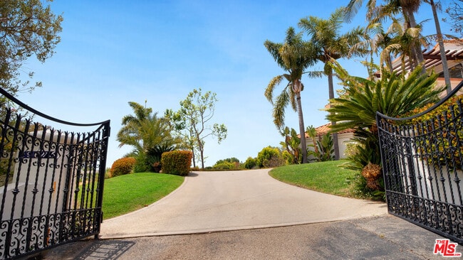 Photo - 29675 Harvester Rd