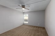 1BR, 1BA - 650SF - Bedroom - La Privada Valle Poway