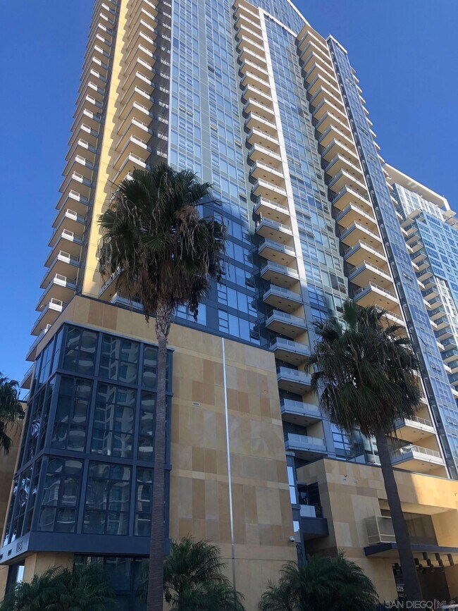 Photo - 1325 Pacific Hwy Condo Unit 806