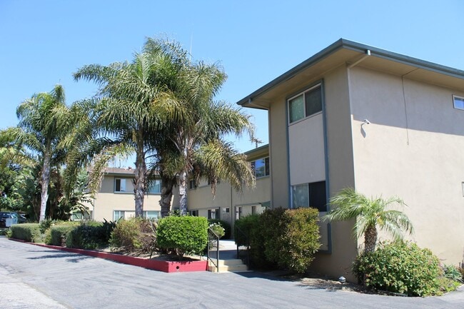 Building Photo - Updated Near Ventura College! Unit 111 Baylor Drive