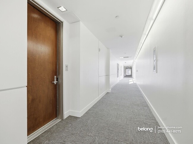 Photo - 6735 Yucca St Unit 406