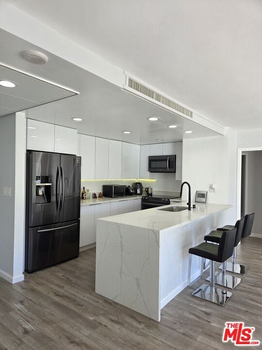 Building Photo - 2170 Century Pk E Unit 607