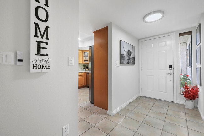 Photo - 166 Wimbledon Ct