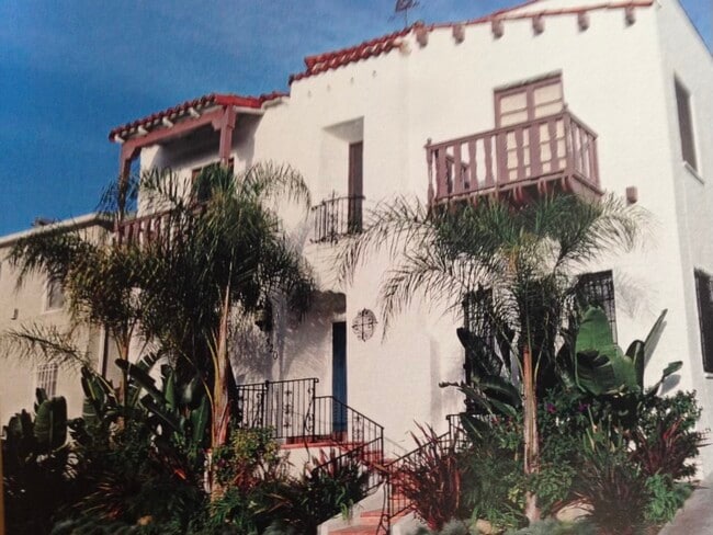 Photo - 320 N Genesee Ave Unit #2