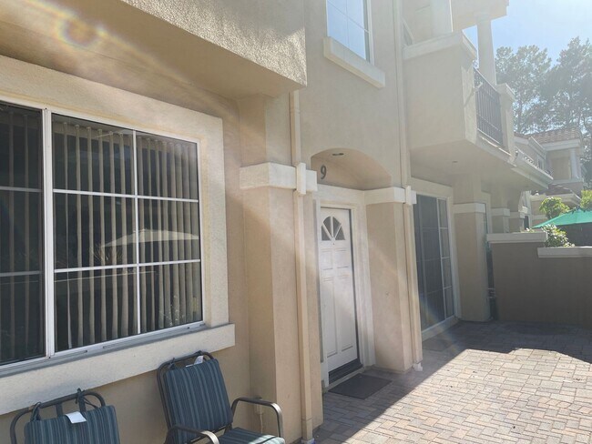 Photo - Spacious 3 Bedroom 2.5 Bathroom in Aliso Viejo