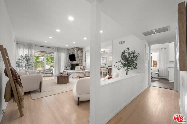 Building Photo - 6119 Goodland Ave