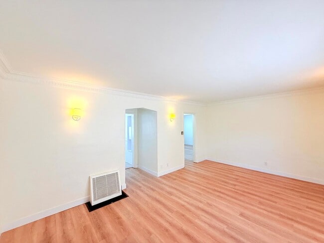 Photo - 626 1/2 N Spaulding Ave Unit 626 1/2 N Spaulding Ave
