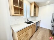 Photo - 917 2nd St Unit 305