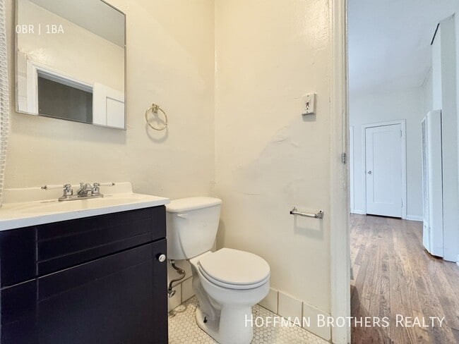 Photo - 836 Sanborn Ave Unit 202