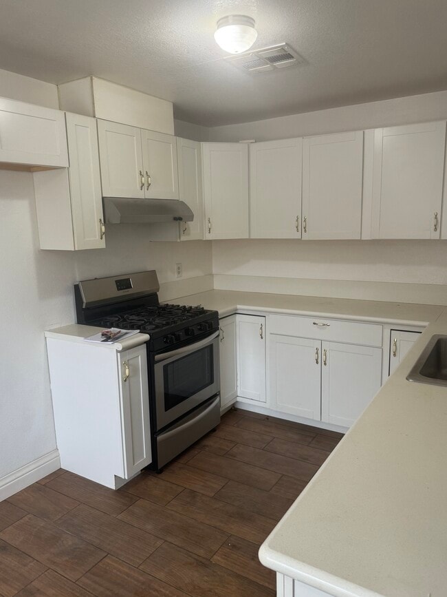 Photo - 65786 6th St