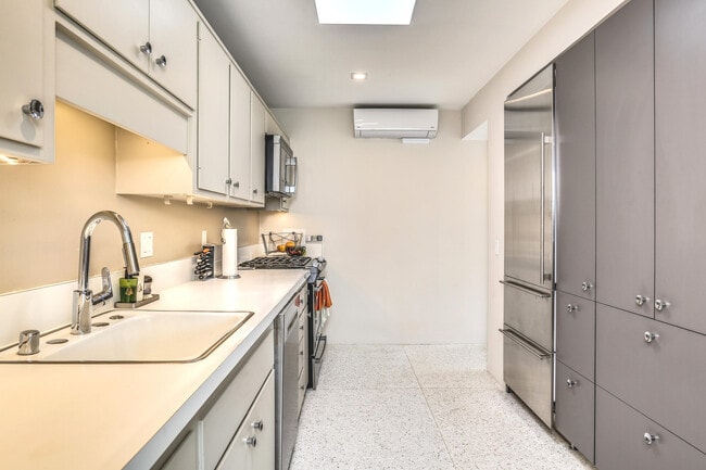 Photo - 1202 Sandpiper St